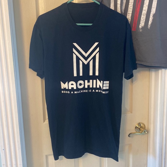 2 Machine/ Machinist T-shirts Men size L - Picture 2 of 3